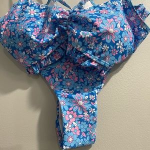I am a small business owner and I’m trying to sell my products on poshmark